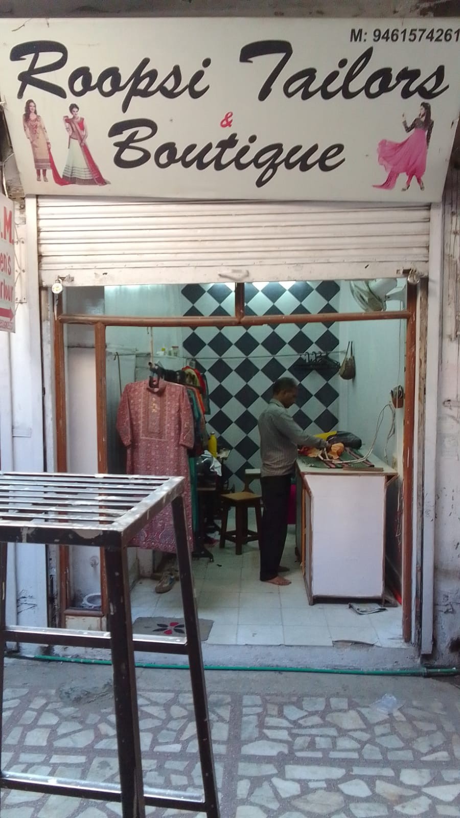 ROOPSI TAILORS & BOUTIQUE