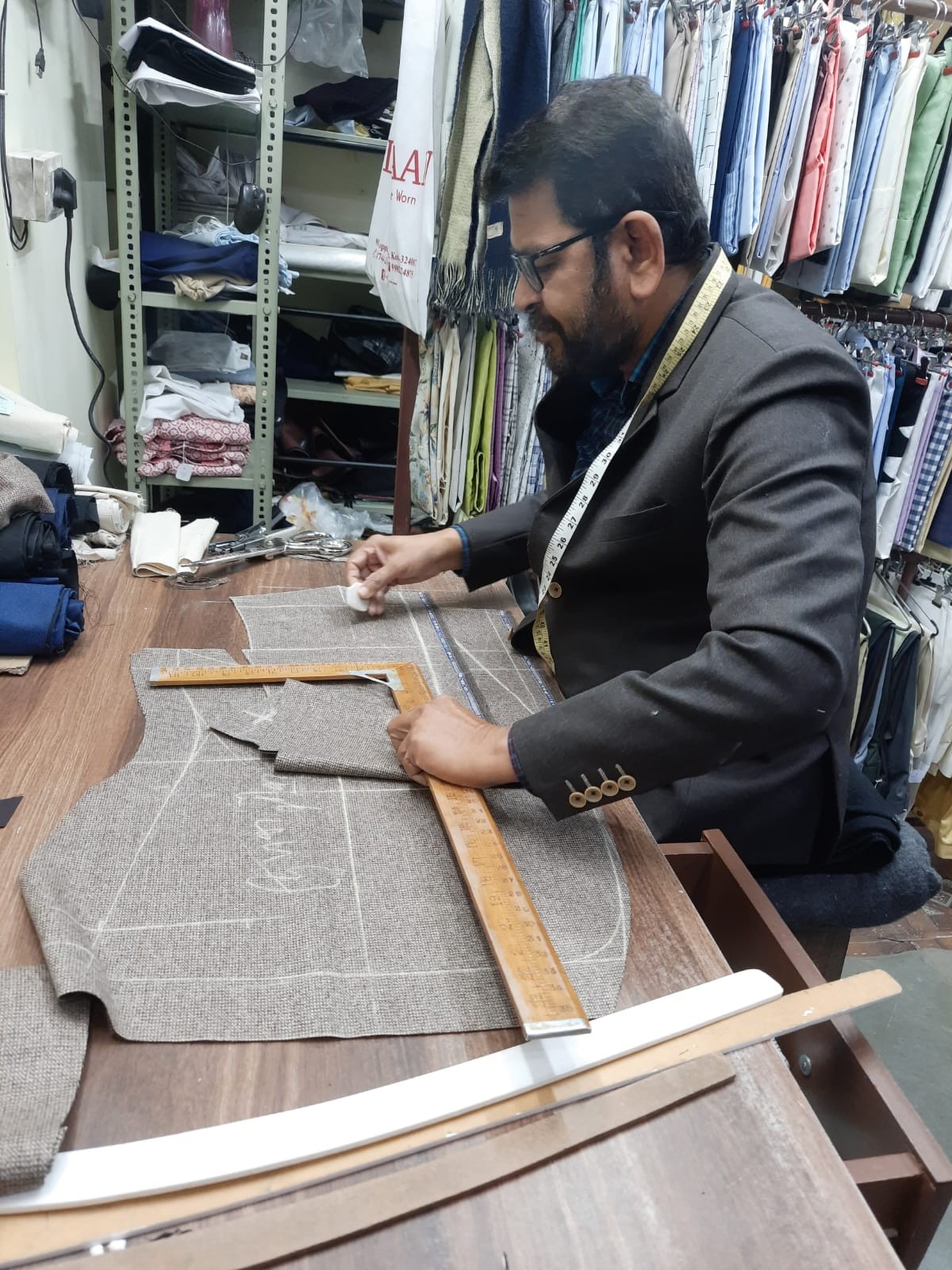 THE SEVEN ART TAILOR 